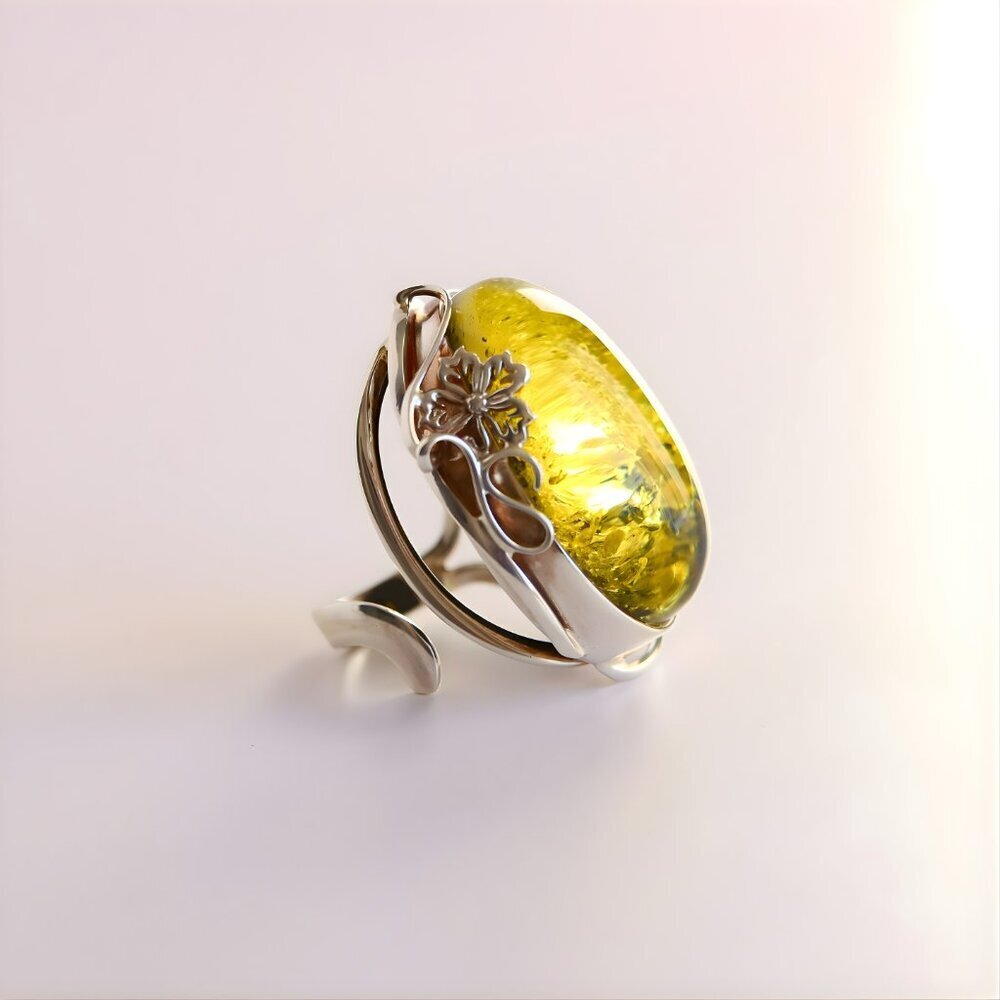 Baltic Green Amber Ring in Sterling Silver - Handmade - Picture 5 of 8